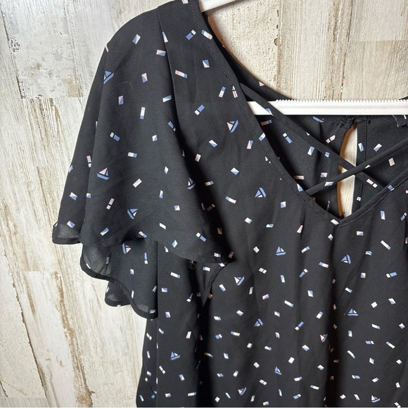 Torrid Chiffon Blouse Short Sleeve Crisscross Black Sail Boat Print Top Size 2 - Picture 4 of 16